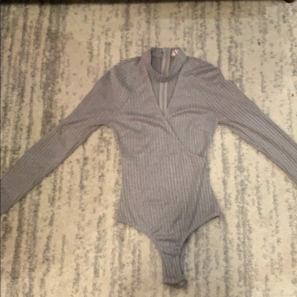 LF Stores - 5th Avenue Long Sleeve Bodysuit